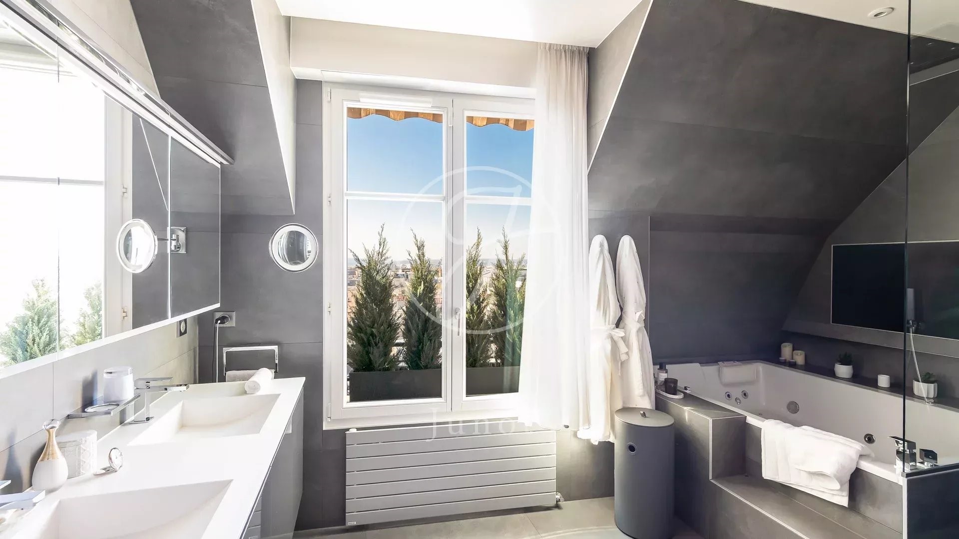 Apartment 10 Rooms • 332.2 m² Muette Nord, Paris 16ème for sale