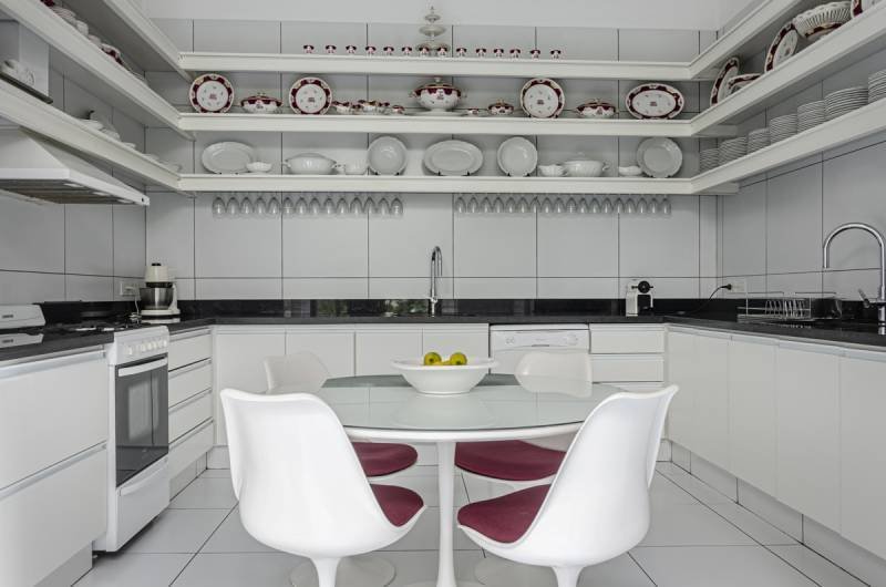 $1,680,000 Humberto I Y Santiago Del Estero