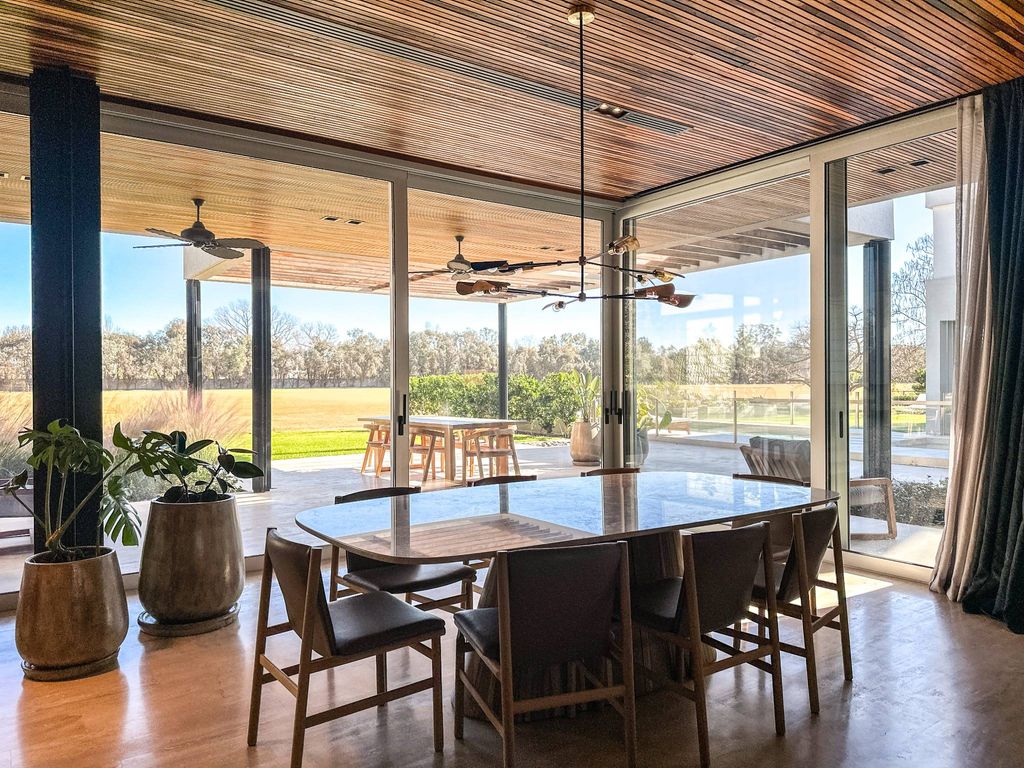 7 Bedroom Luxury Detached House for sale in Buenos Aires, Argentina