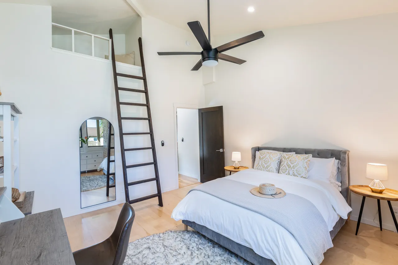 3bed 3.5bath 2,468sqft2,468 square feet 0.27acre lot in Hawaii state