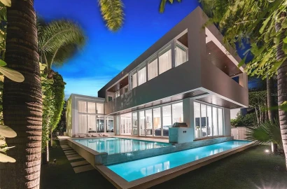 $2,147,483,647 4433 N Bay Rd, Miami Beach, FL 33140