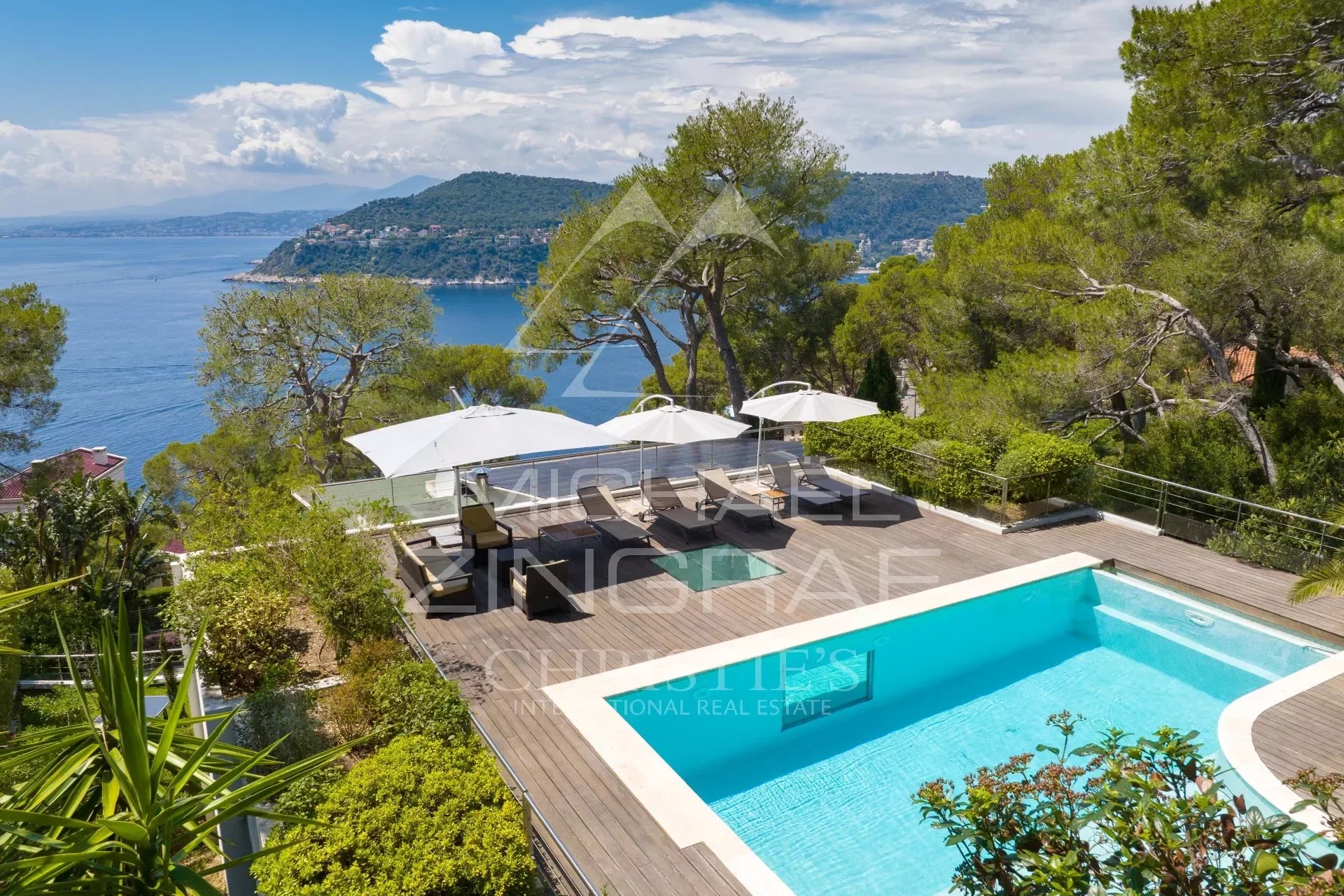 Architectural Villa Breathtaking view of the Bay Villefranche exceptional panorama, 5 bedrooms in Saint Jean Cap Ferrat