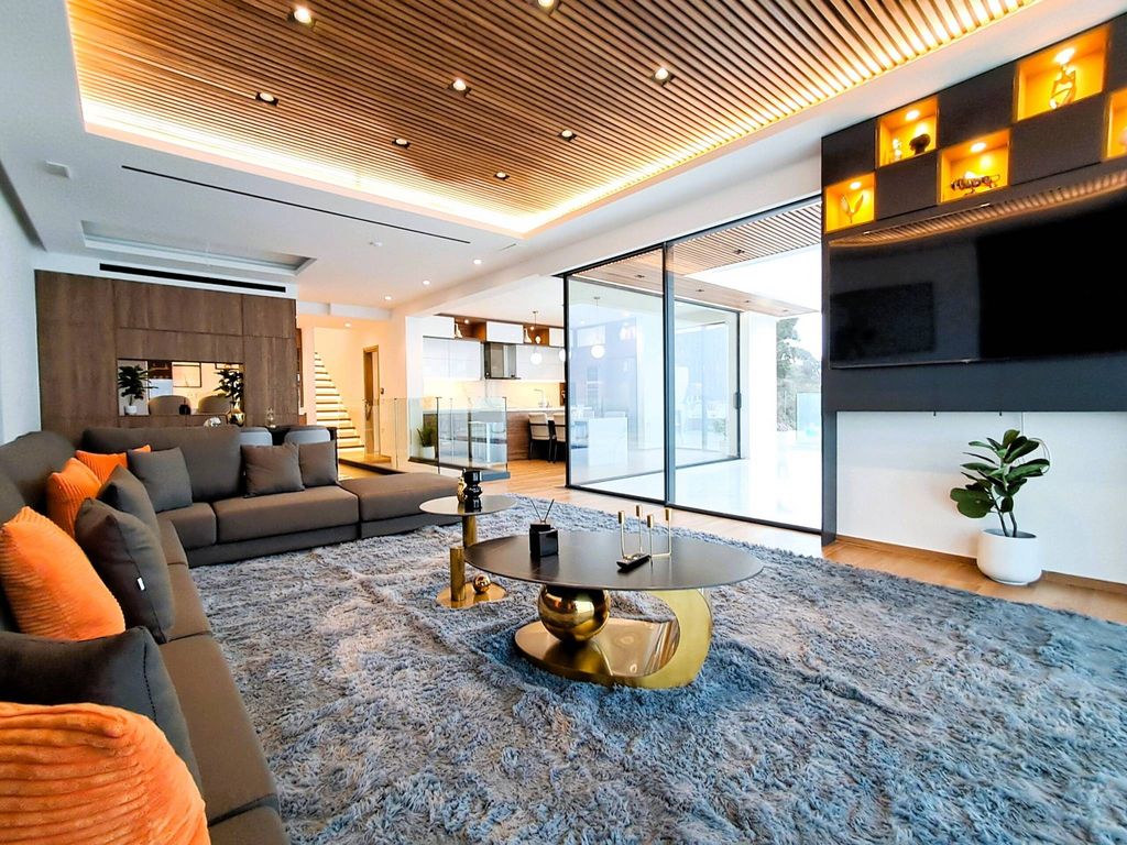 4 bedroom luxury Villa for sale in Chania, Crete