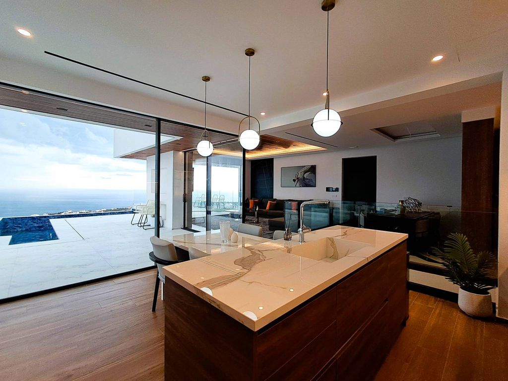 4 bedroom luxury Villa for sale in Chania, Crete