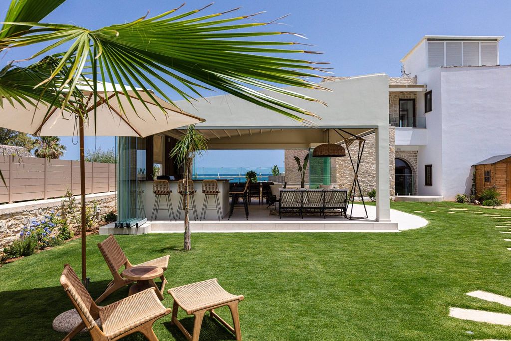 6 bedroom luxury Villa for sale in Rethymno, Greece