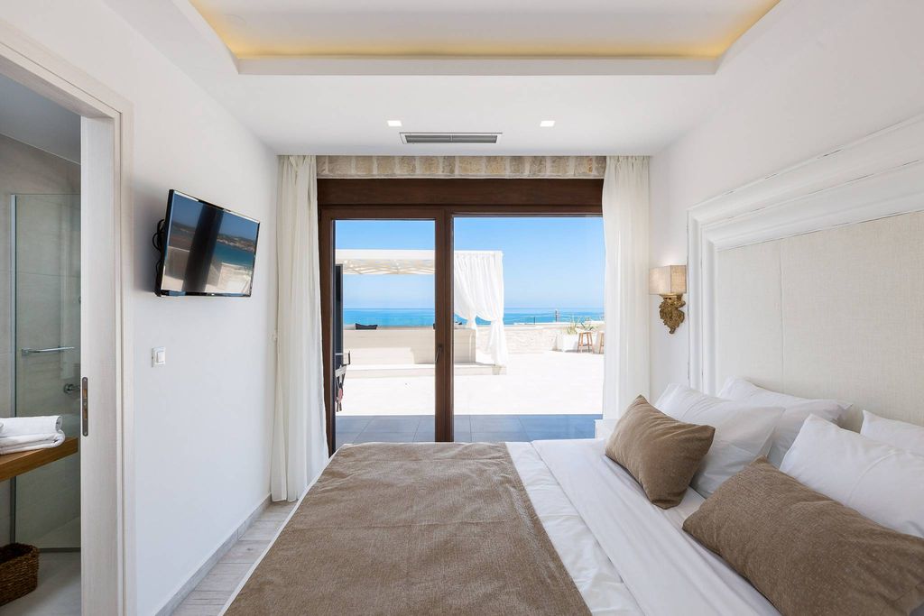 6 bedroom luxury Villa for sale in Rethymno, Greece