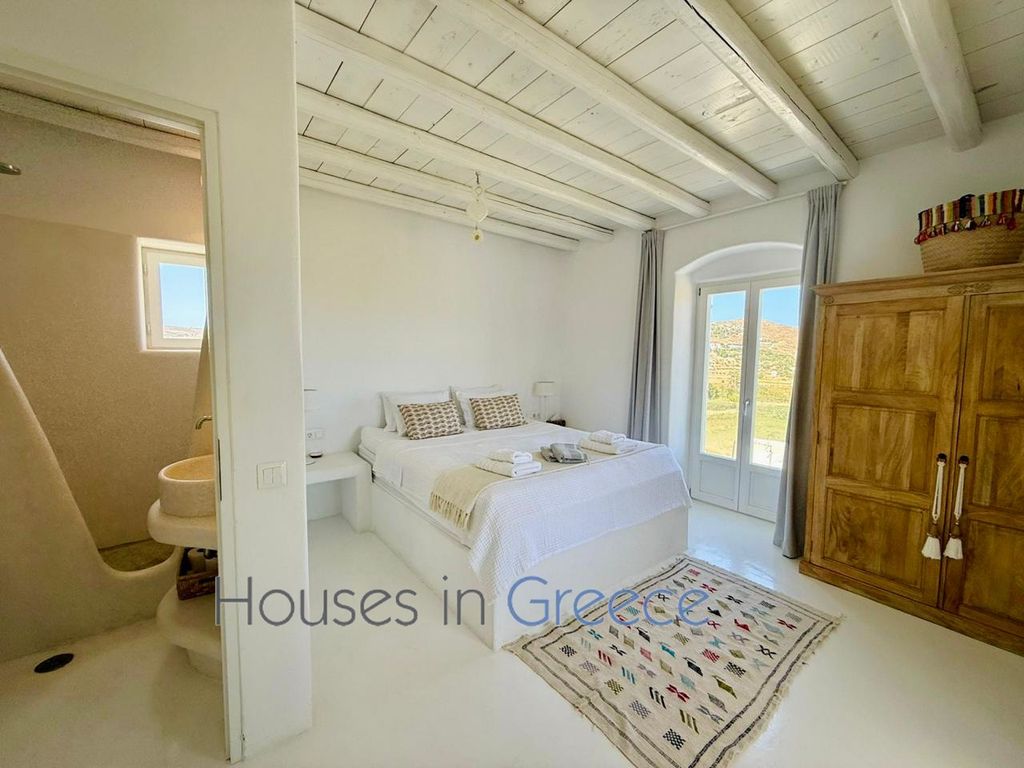 5 bedroom luxury Villa for sale in Kolimbithres, Páros, Nomós Kykládon, South Aegean Greece